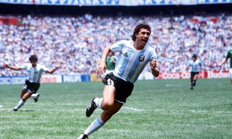 Sự nghiệp bóng đá của đội trưởng Daniel Passarella Argentina